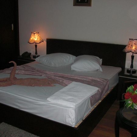 Cairo Plaza Guest House 6th of October City Exteriör bild