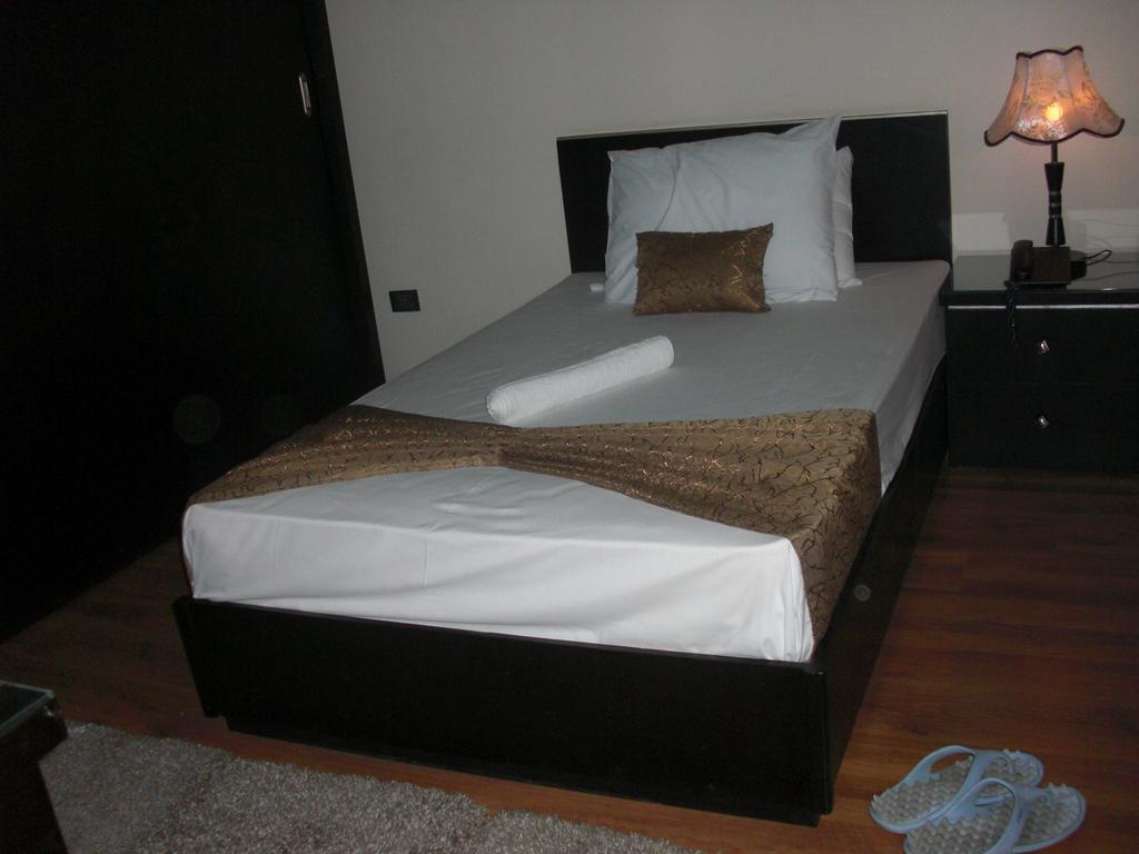 Cairo Plaza Guest House 6th of October City Exteriör bild